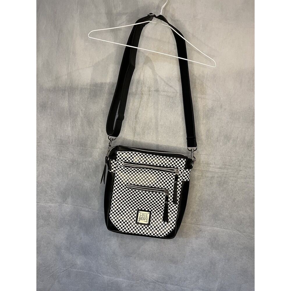 chix gear black and white checkered purse
